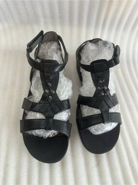 BareTraps Black Leather Strappy Stud Sandals